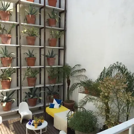 Capri فندق مبيت وإفطار *