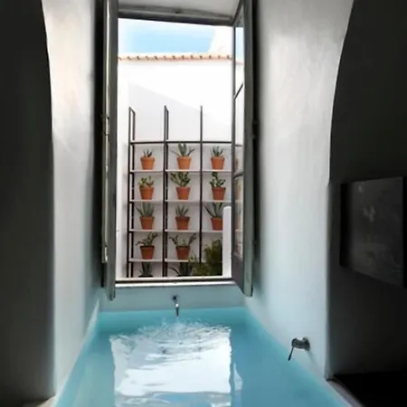 Capri * أناكابْري