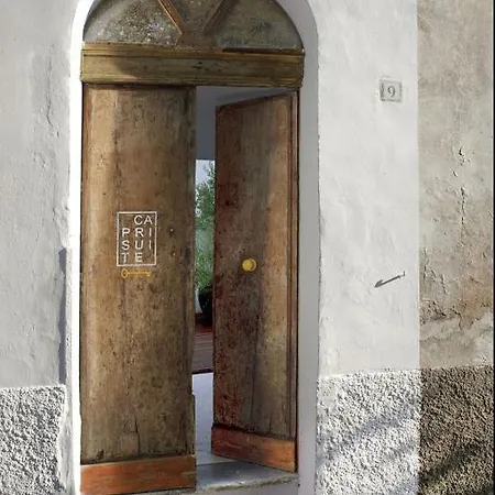Capri לינה וארוחת בוקר *